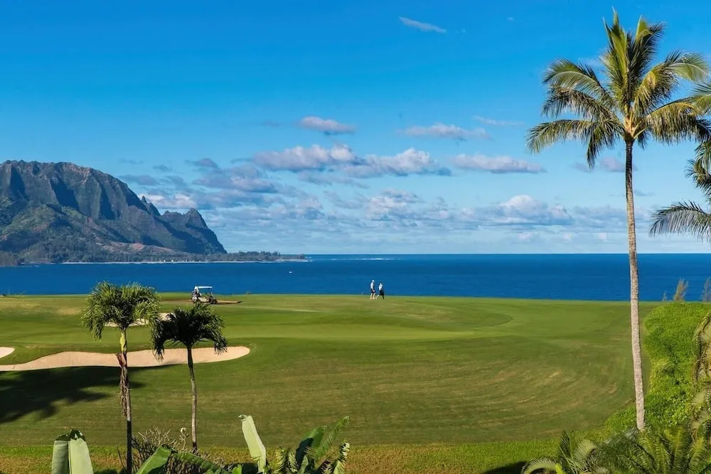 Hale Moi 112b, Queen Bed, Breakfast Bar, Lanai, Ac, Sunsets 1 Bedroom Condo by Redawning