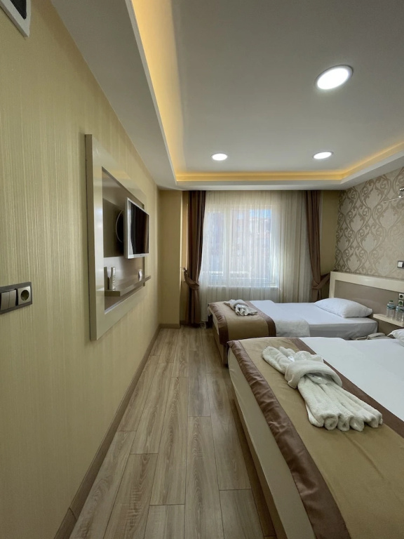 Evim Hotel — 5