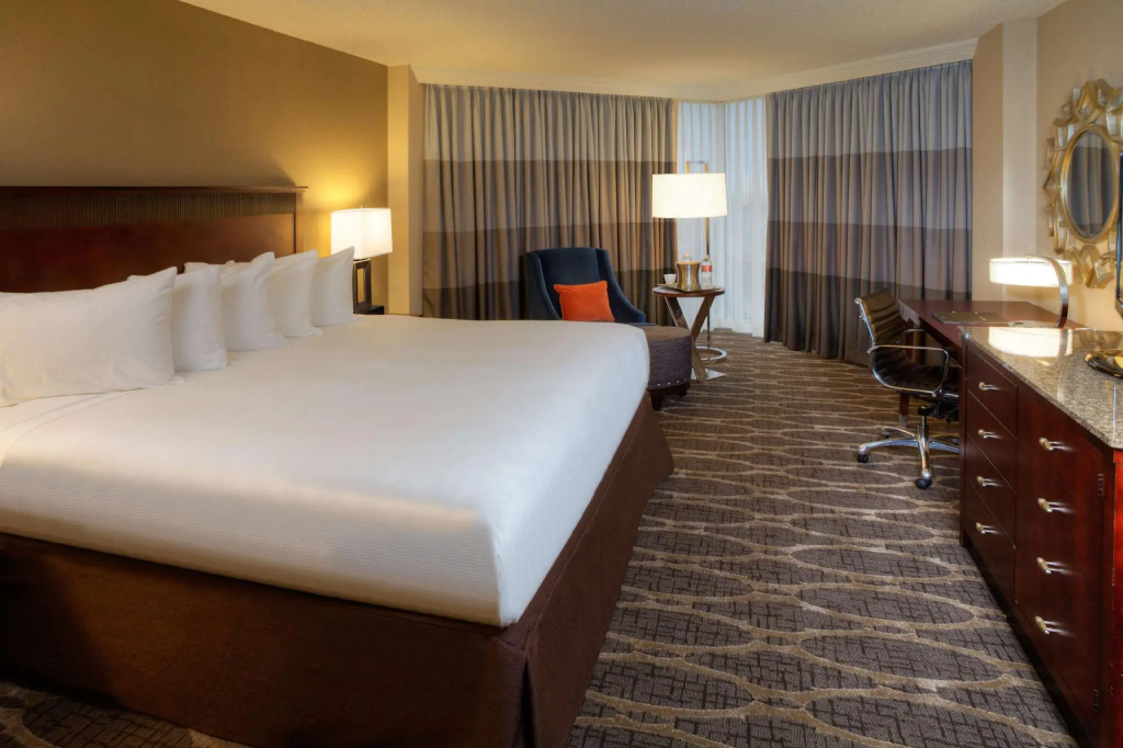 Hilton Houston Westchase - Chambres