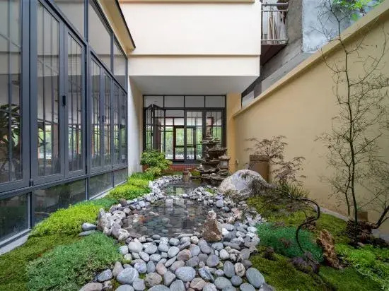 Fuju • NEXUS Travel Hotel (Jiuzhaigou Branch)
