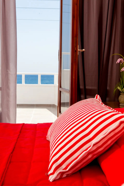Standard Double room with sea view (full double bed)