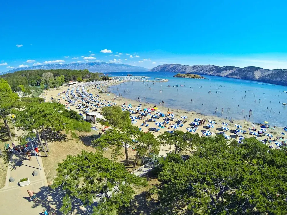 Beach & Waterfront