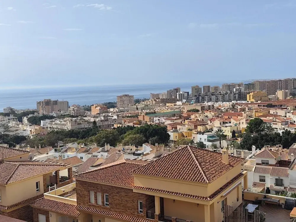 Charming Three Bedrooms Apartment With Seaview