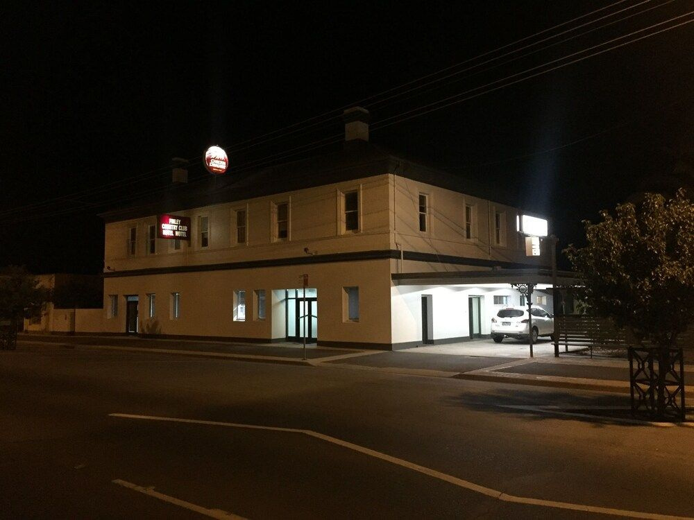 Finley Country Club Hotel Motel