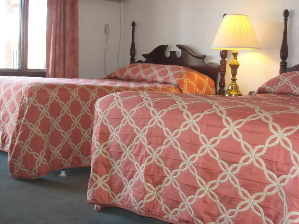 Economy room