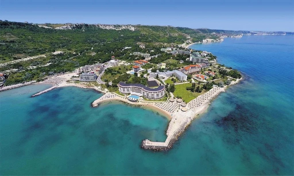 Beach & Waterfront