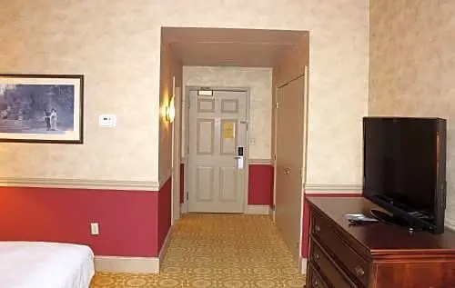 Roberts Riverwalk Urban Resort Hotel - Chambres