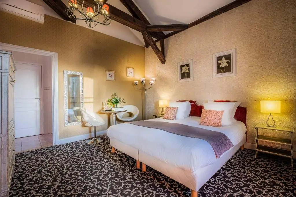 Comfort room