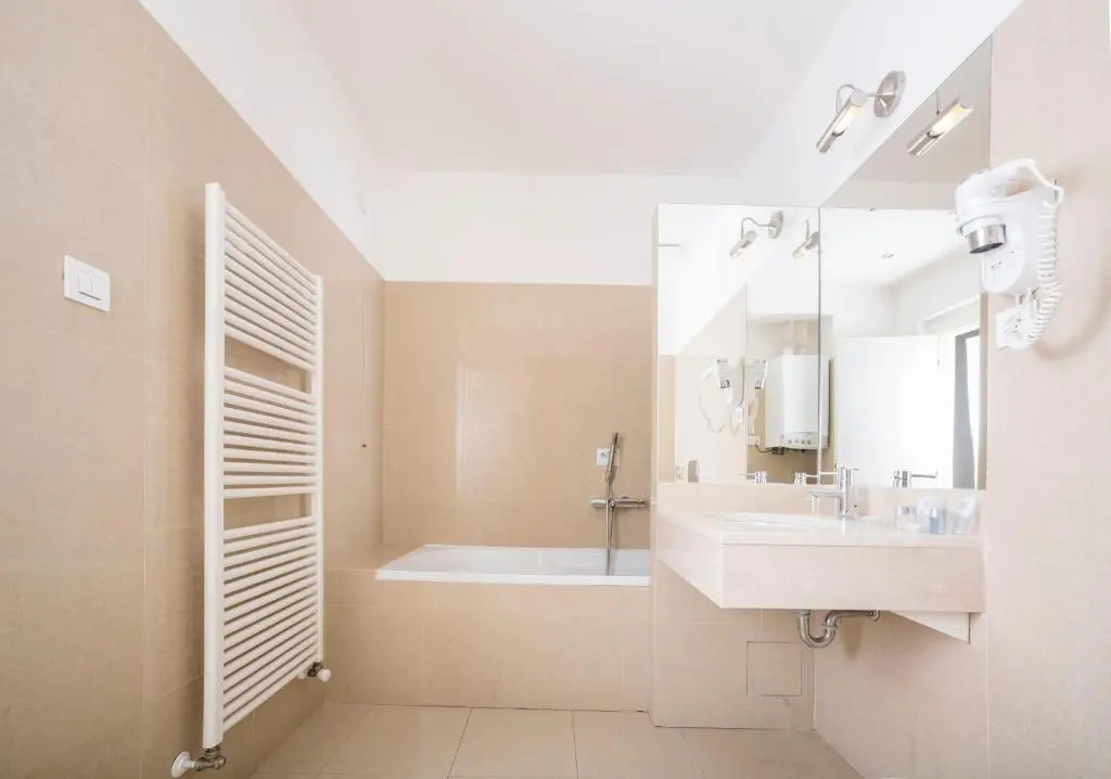 Superior Double room (full double bed)