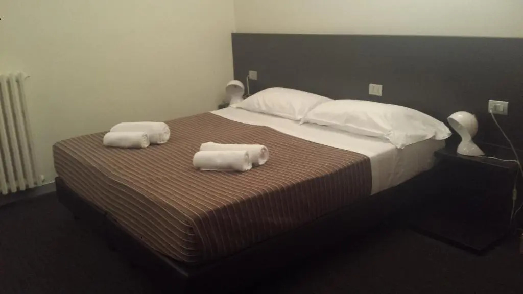 Hotel Firenze - Chambres