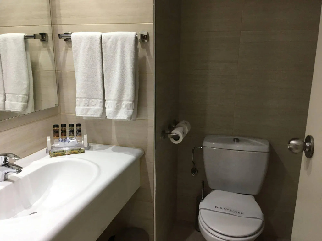 Avanti Hotel - Général