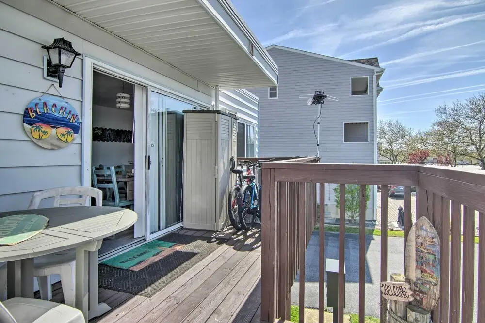 Walk to Pool & Beach! Family Condo in Ocean City