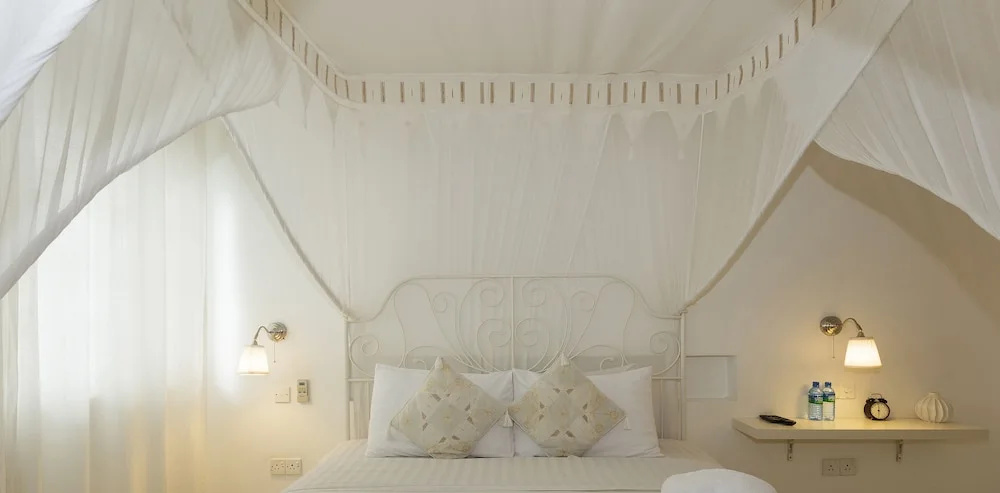 Royce Boutique Hotel