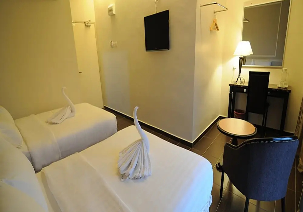 Luscious Hotel