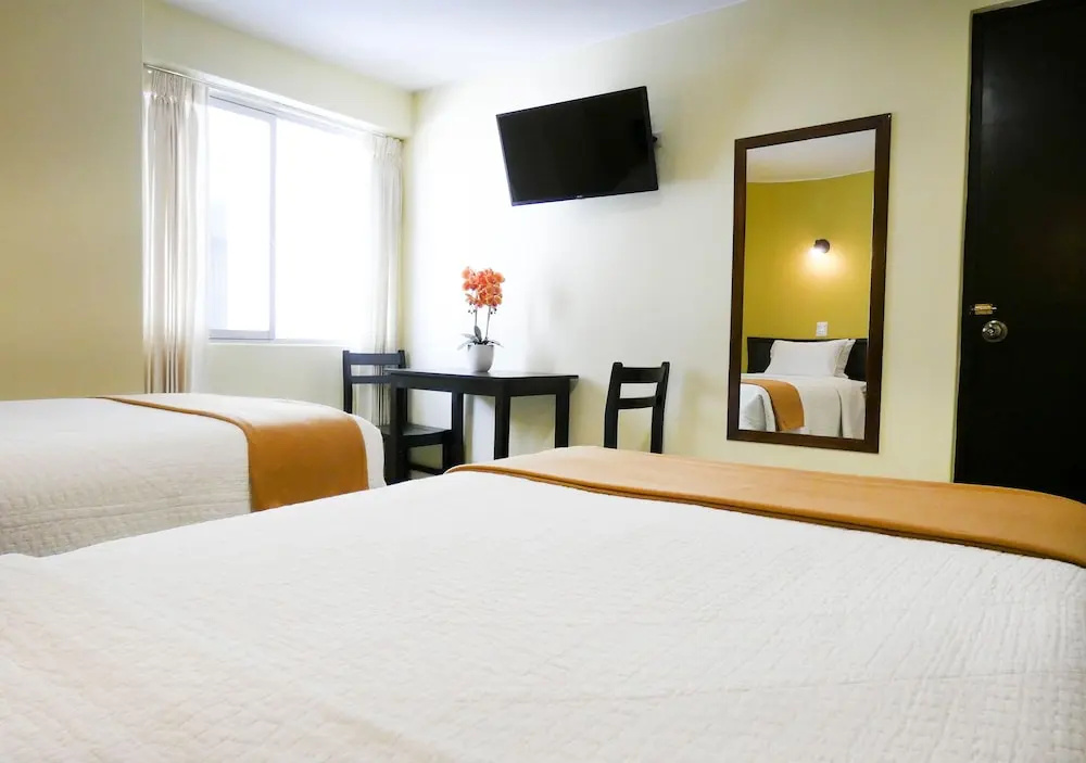 Hotel Plaza by DOT Light - Chambres