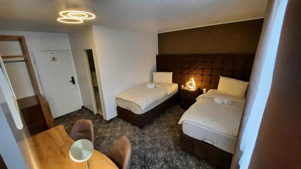 Deluxe Double room (twin beds)