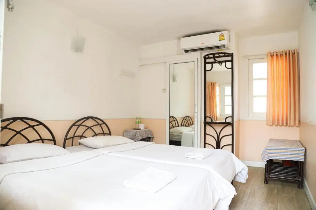 Standard Double room (twin beds)
