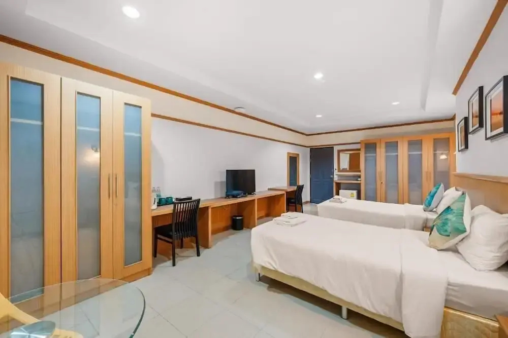 Hotel photo 8