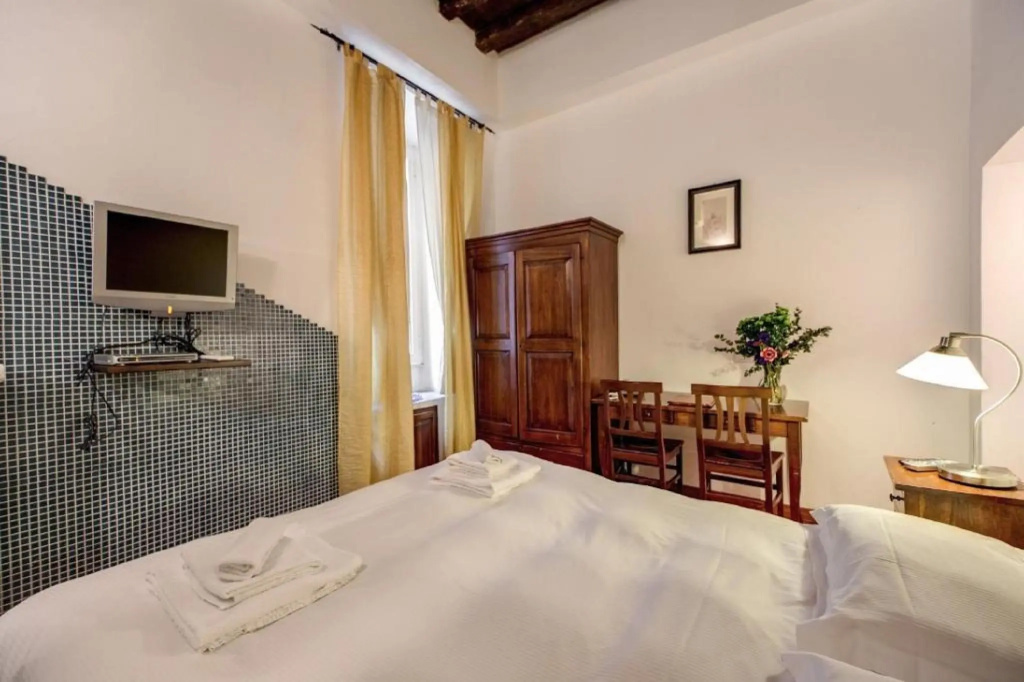 Standard Double room (full double bed)