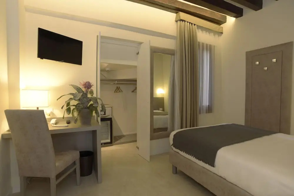 Leone Hotel - Chambres