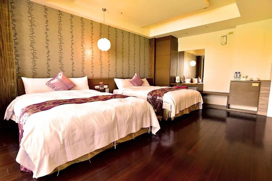 Economy Family room
