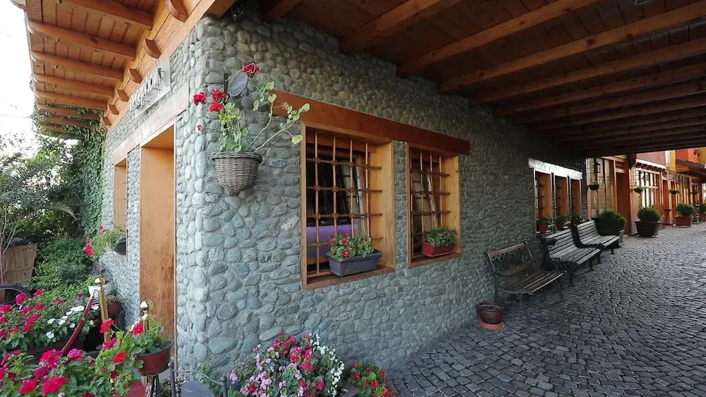 Hotel Çarshia e Jupave - Général