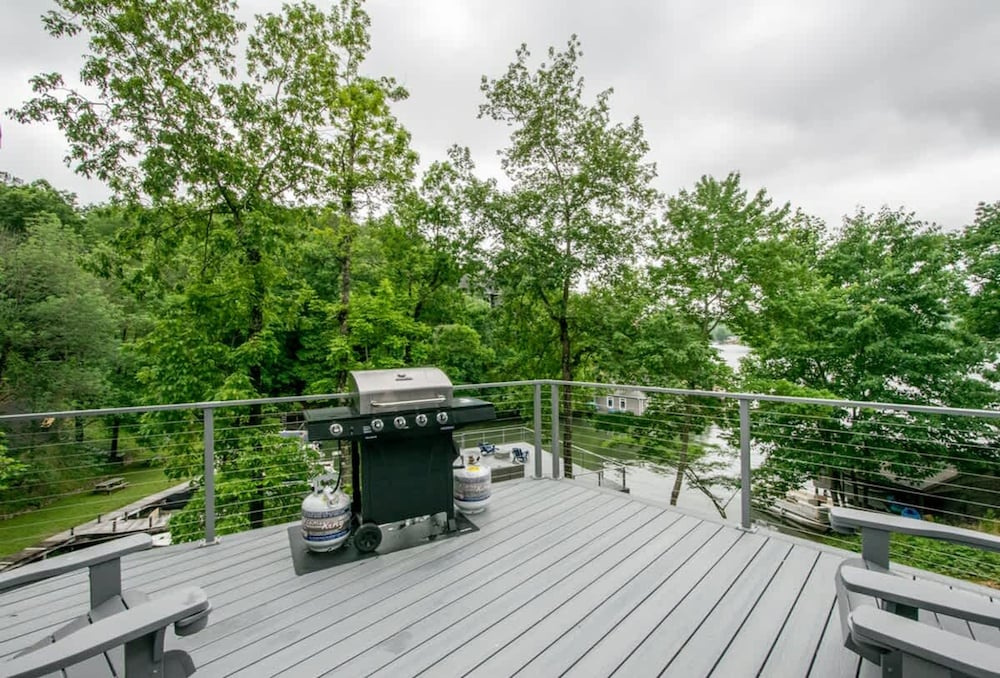Epic 5BR w Double Living Areas On Lake Lure