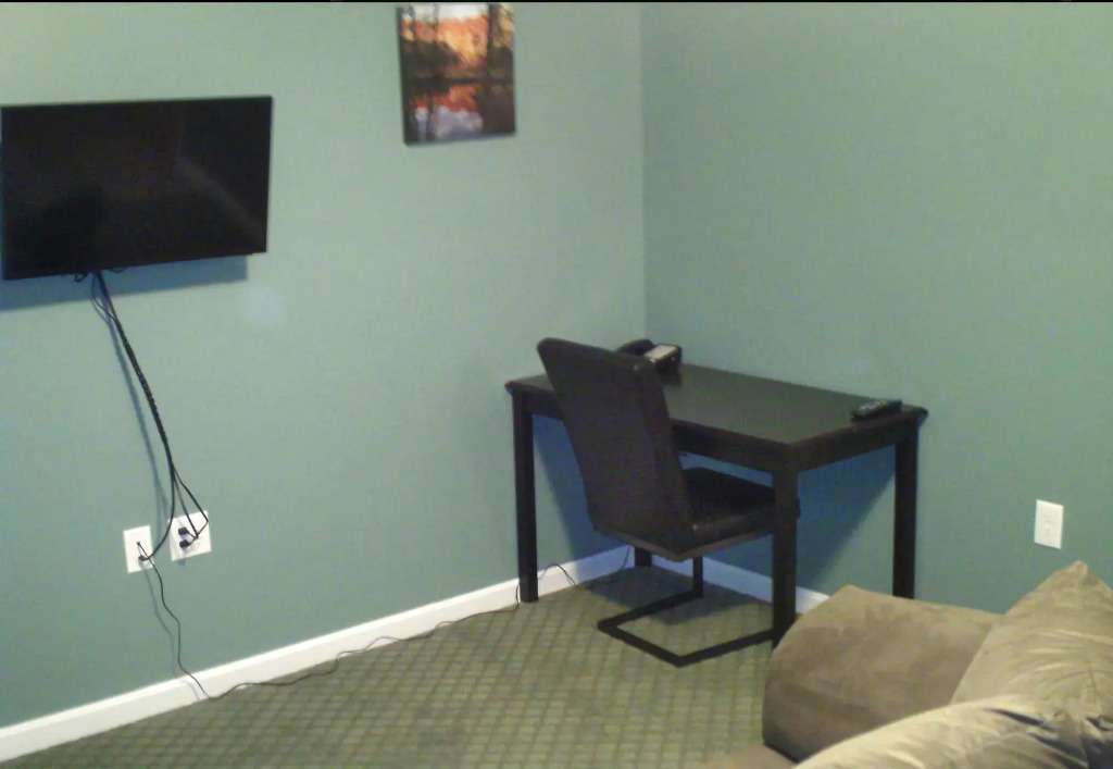 Pine Tree Inn — фото 4