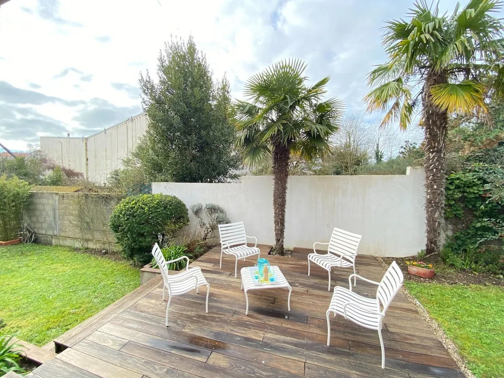 Holiday Home in Vendee Near Sandy Beaches