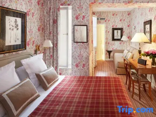 Relais Du Louvre 85