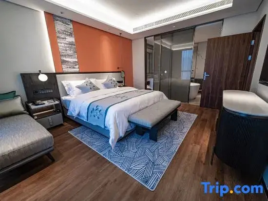 Executive Suite with river view