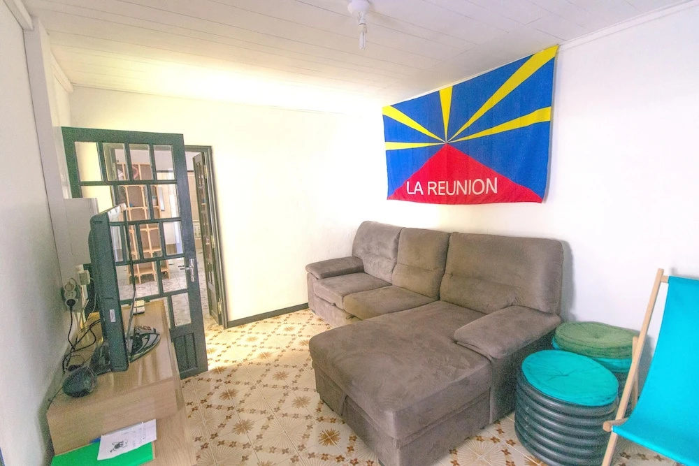 House With 4 Bedrooms in Cilaos, With Wonderful Mountain View, Enclosed Garden and Wifi - 4 km From the Slopes - фото 11