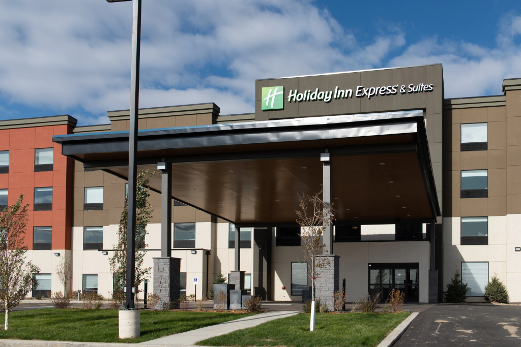 Holiday Inn Express & Suites North Battleford by IHG