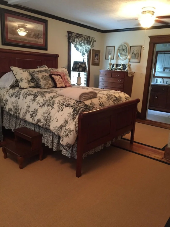 Superior Double room with garden view (full double bed)
