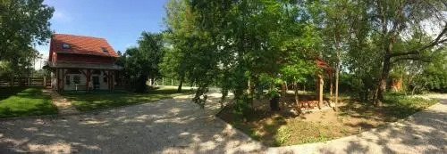 Yewlake Vendégház - фото 26