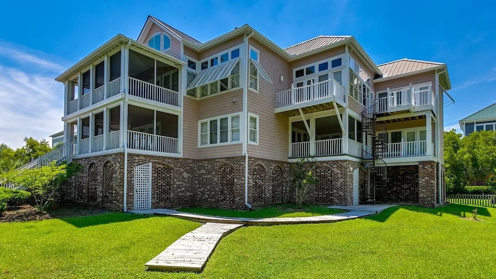 Beach House-paradise With Screened Porches, Decks, Library, And Wifi Sunny Dunes 6 Bedroom Home by Peace Vacations