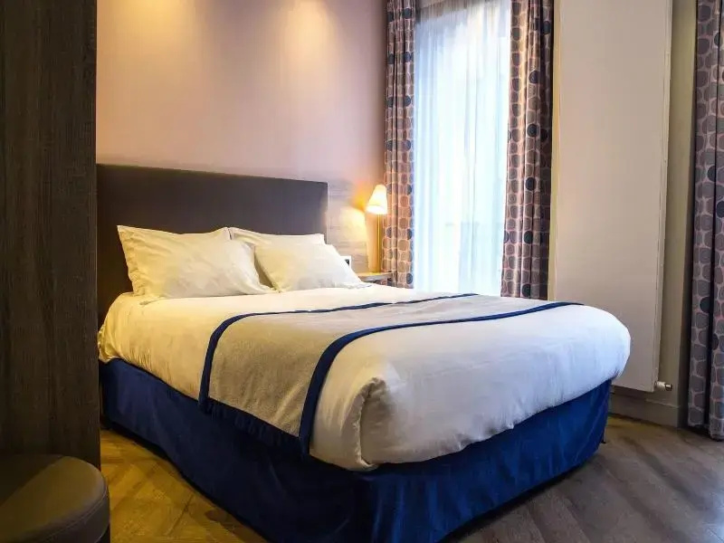 Hotel de Sevigne 94