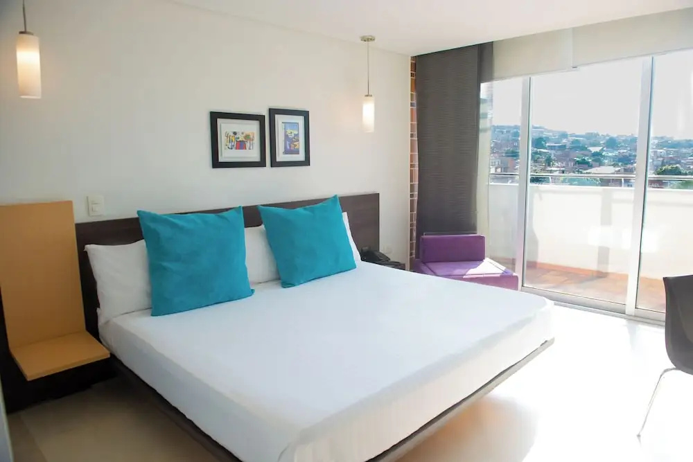 Standard Double room with balcony (full double bed)