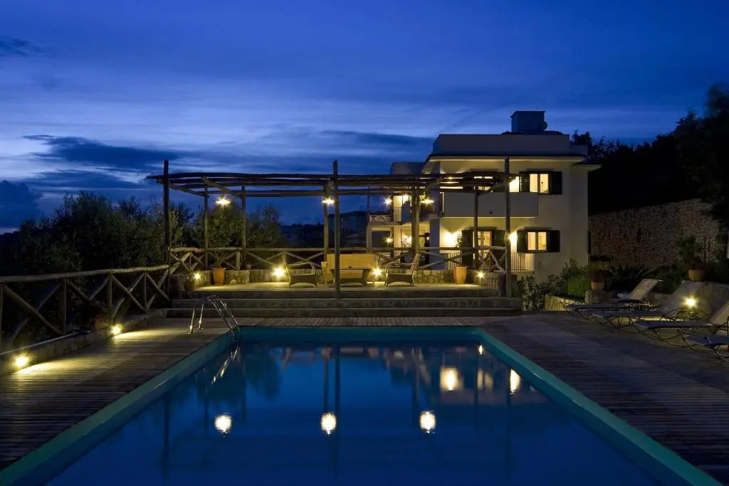 2 Bedrooms Apartment with sea view