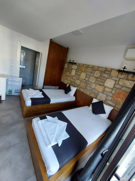 Economy Double room (twin beds)
