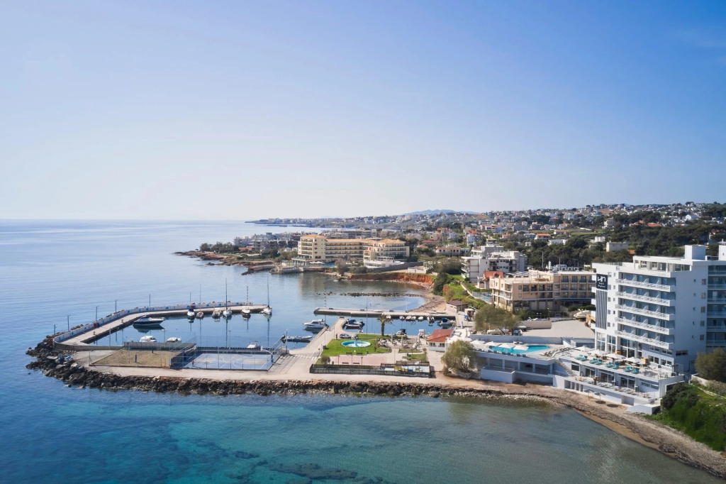 Beach & Waterfront