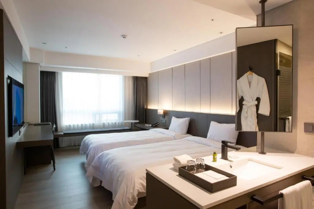 Deluxe Double room (twin beds)