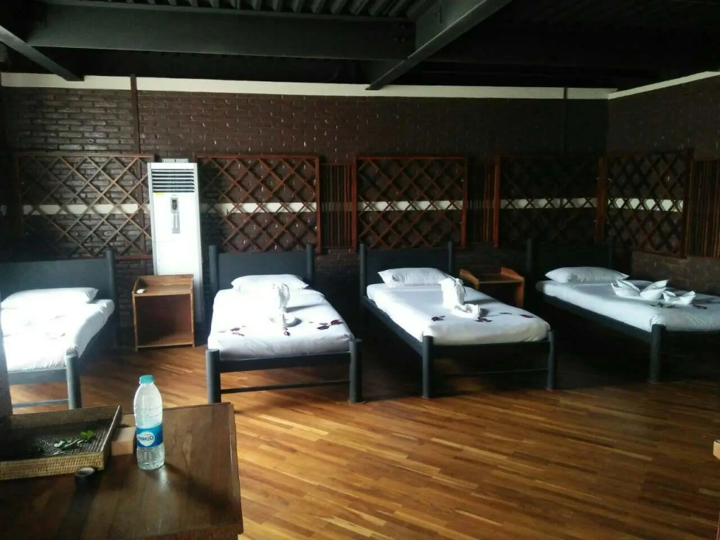 Bed in Dorm with balcony