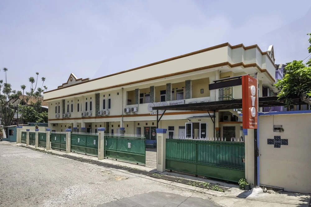 Syahransah Guest House by Oyo Rooms