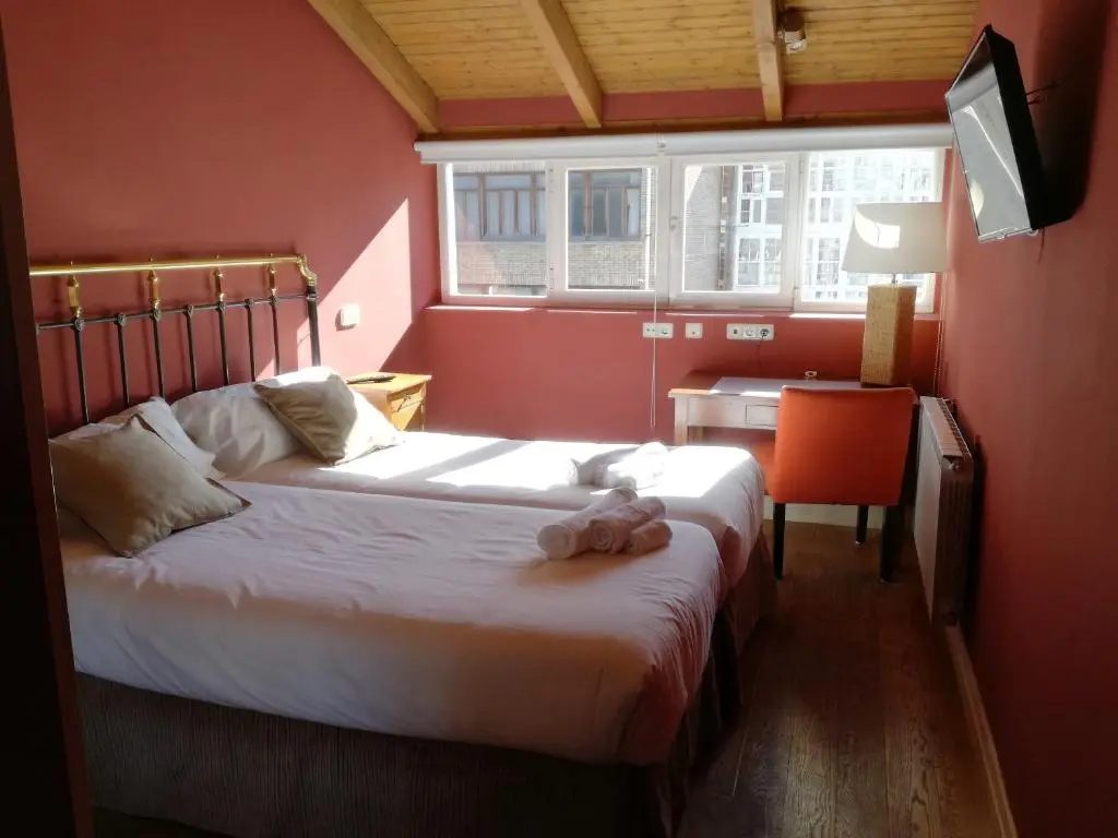 Standard Double room (twin beds)