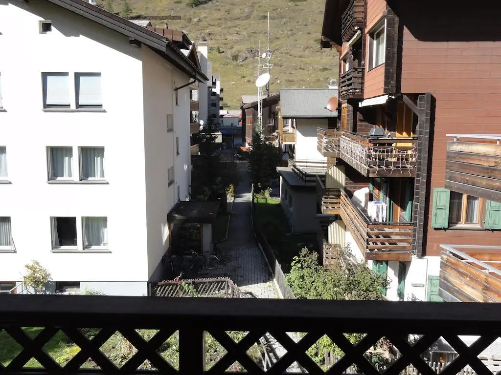 Balcony & Terrace