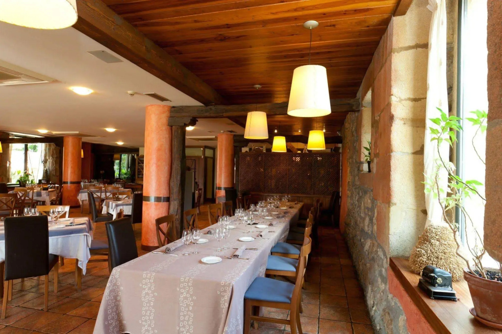 Hotel Restaurante Usategieta - Général