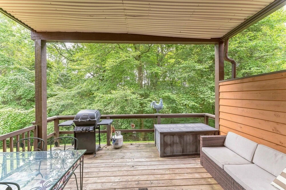 7 Springs Ski & Mountain Adventure Condo 2 Bedroom Condo by RedAwning