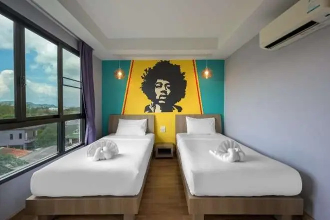 2 Bedrooms Apartment with pool view