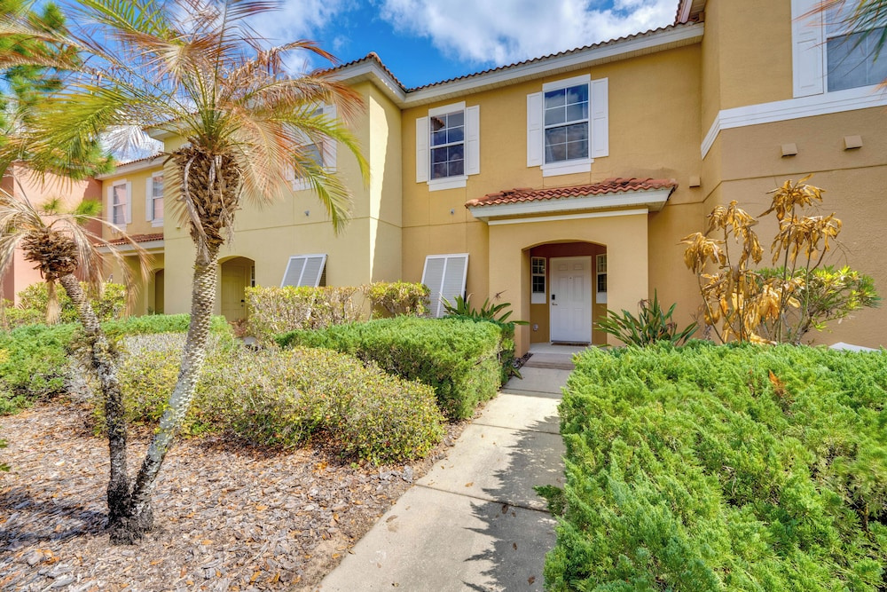 Kissimmee Home w/ Private Pool: 4 Mi to Wdw!